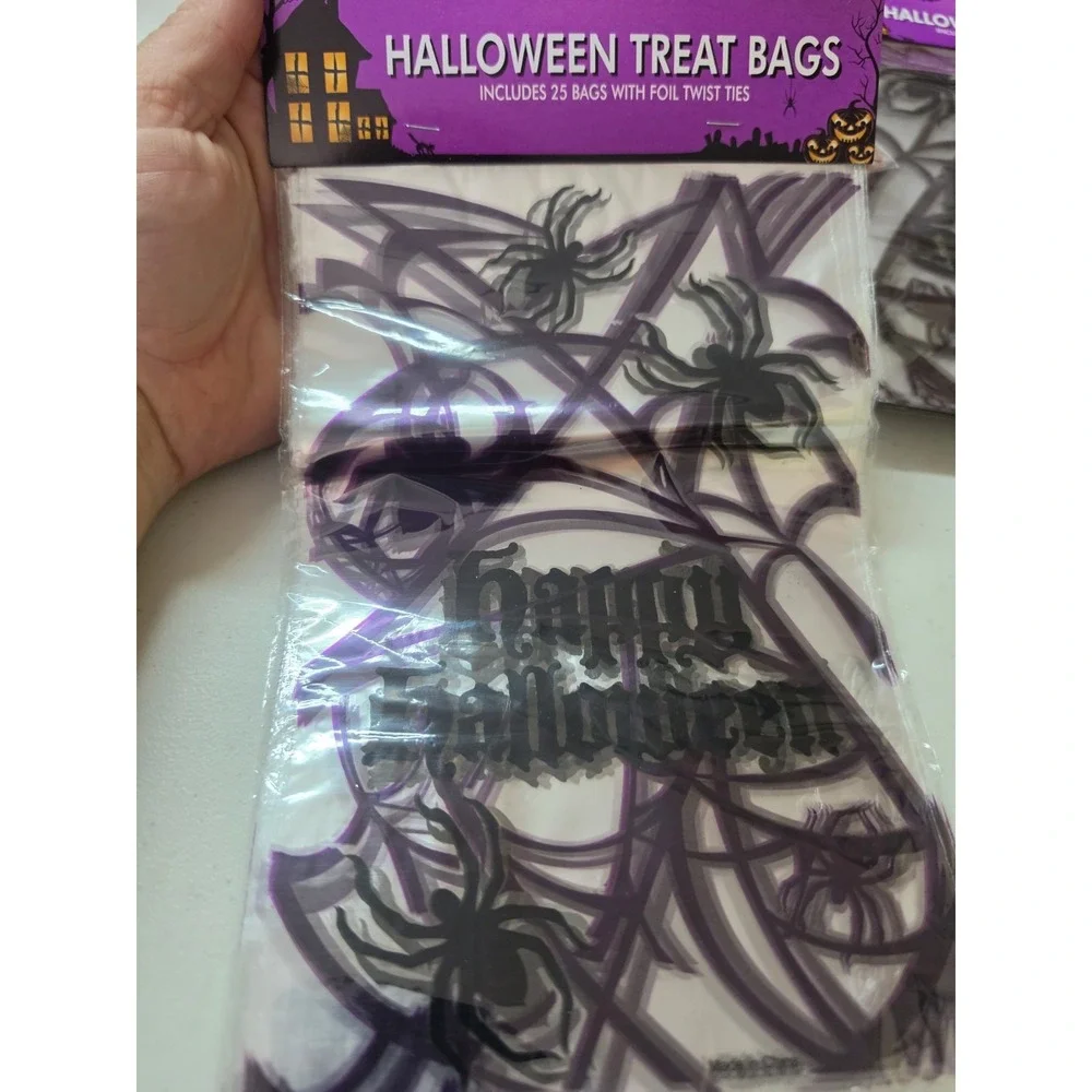 150 Vintage  Halloween Plastic Trick or Treat Bag Collection NOS 9x6